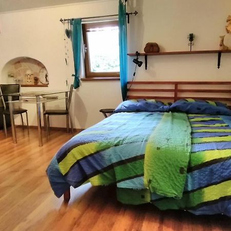 Sophia Cozy Self Catering Apartment Dolni Brezany Экстерьер фото