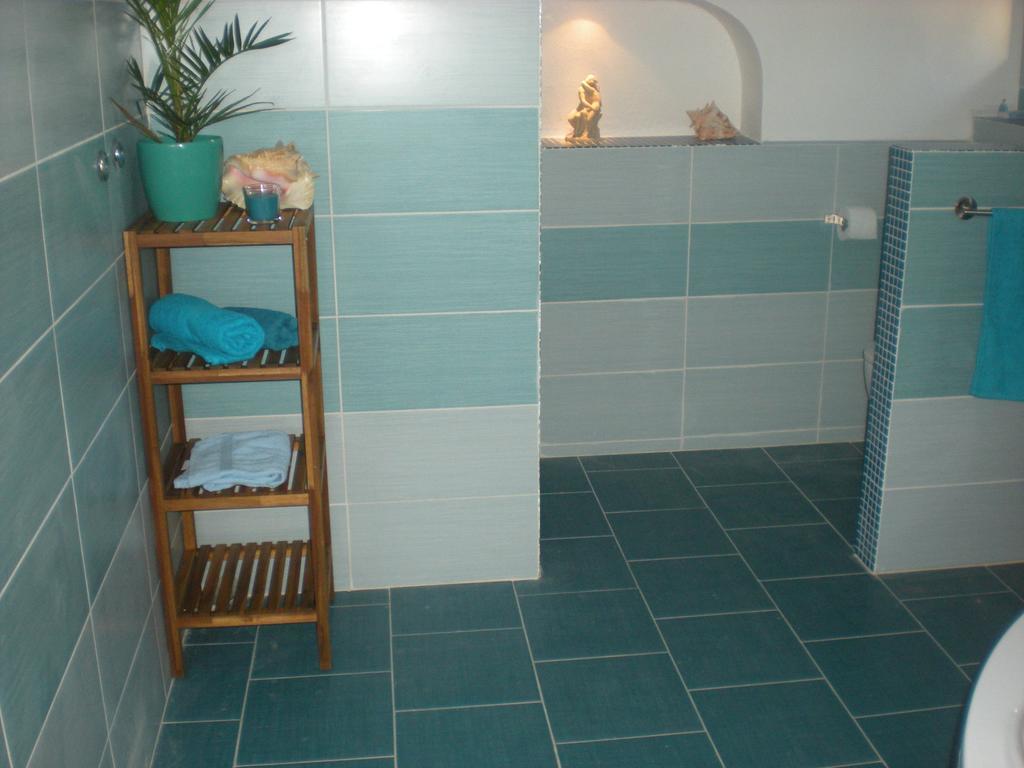 Sophia Cozy Self Catering Apartment Dolni Brezany Экстерьер фото
