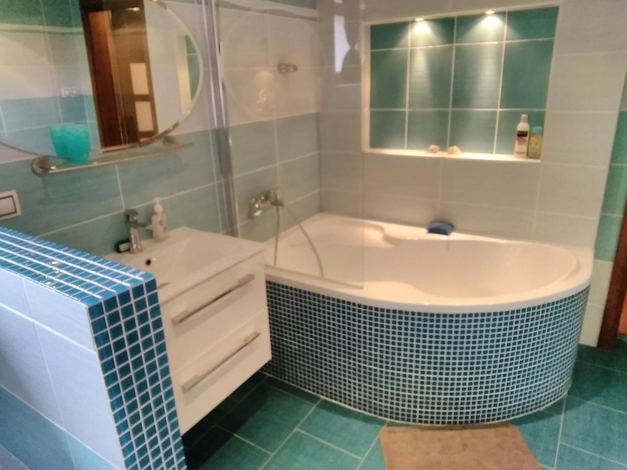 Sophia Cozy Self Catering Apartment Dolni Brezany Экстерьер фото