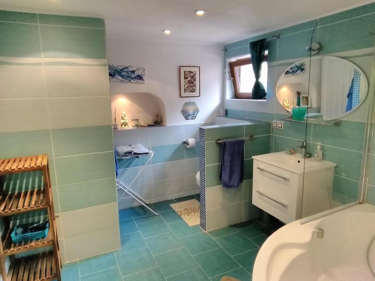 Sophia Cozy Self Catering Apartment Dolni Brezany Экстерьер фото